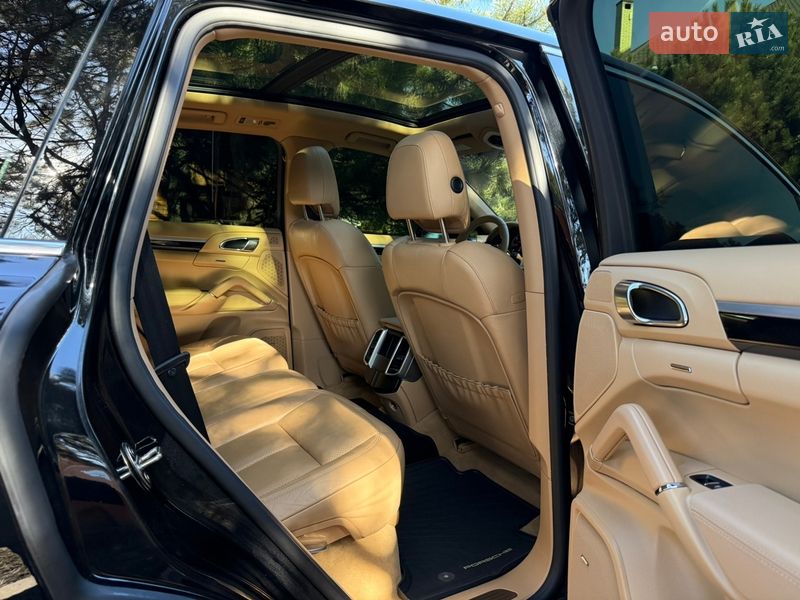 Внедорожник / Кроссовер Porsche Cayenne 2015 в Днепре фото 18 Внедорожник / Кроссовер Porsche Cayenne 2015 в Днепре