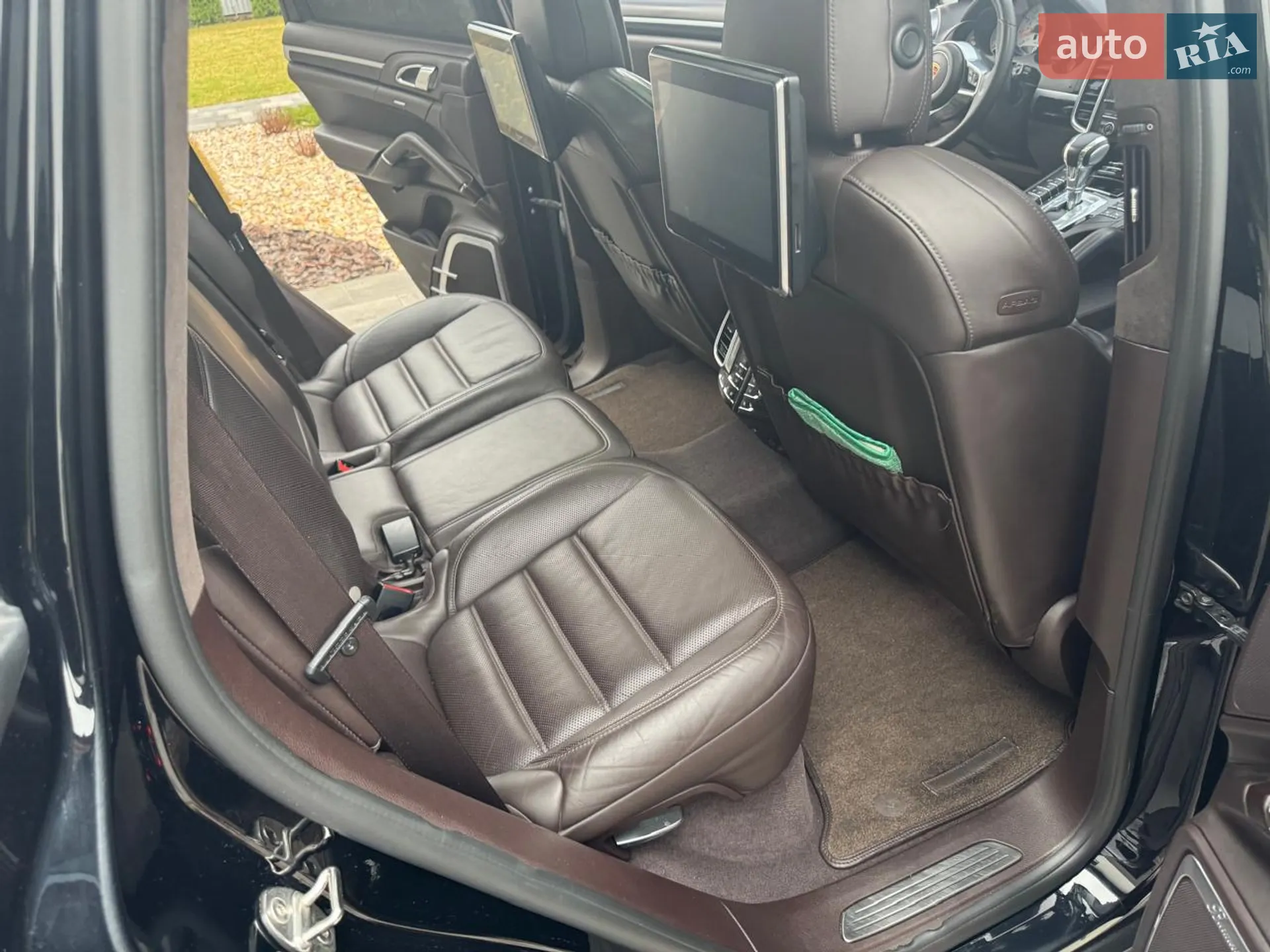 2016 Porsche Cayenne - мініатюра 11