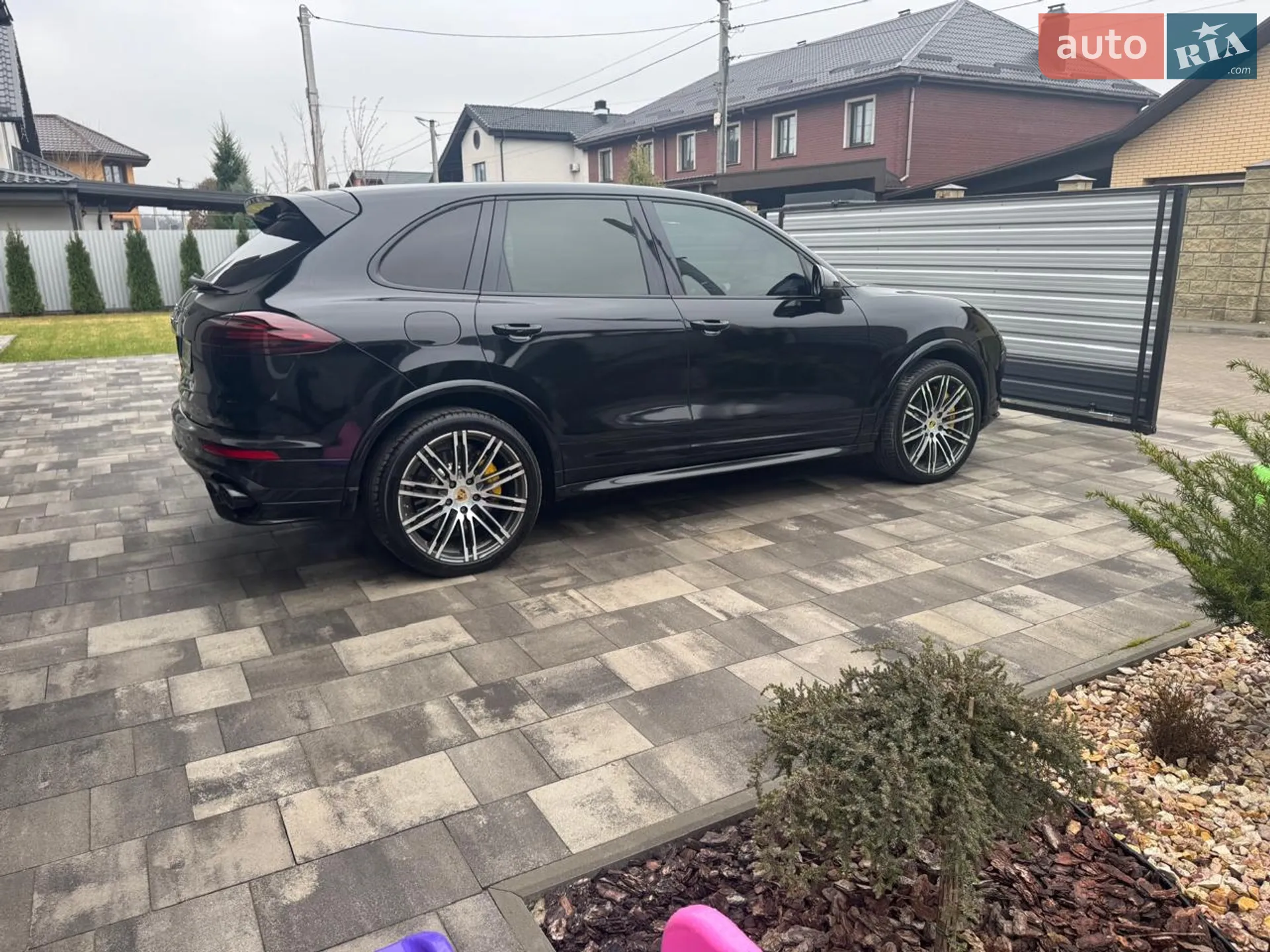 2016 Porsche Cayenne - мініатюра 5