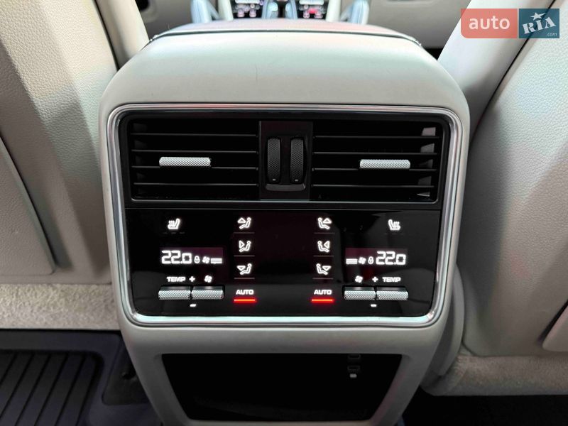 Позашляховик / Кросовер Porsche Cayenne 2022 в Львові