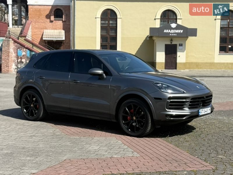 Позашляховик / Кросовер Porsche Cayenne 2018 в Івано-Франківську