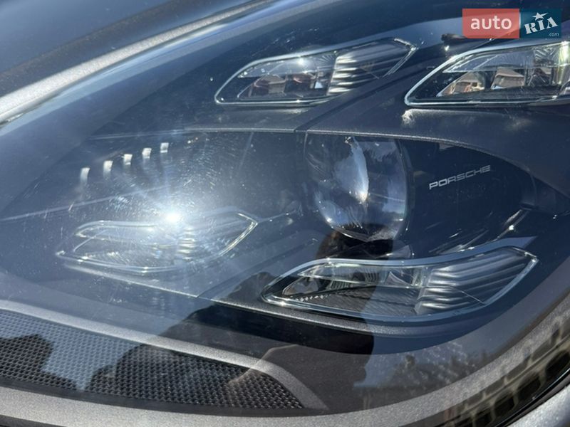 Позашляховик / Кросовер Porsche Cayenne 2018 в Івано-Франківську