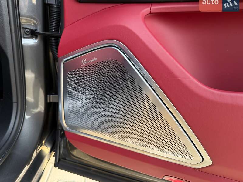 Внедорожник / Кроссовер Porsche Cayenne 2018 в Ивано-Франковске