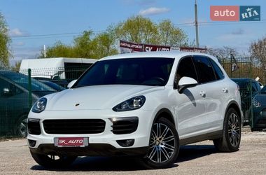 Внедорожник / Кроссовер Porsche Cayenne 2016 в Киеве