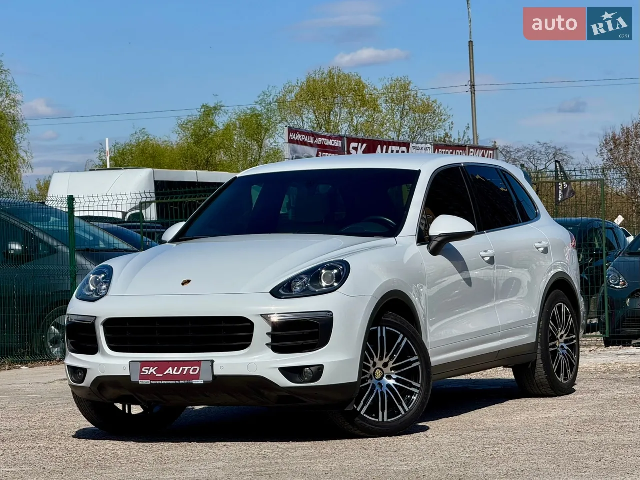 2017 Porsche Cayenne - мініатюра 23