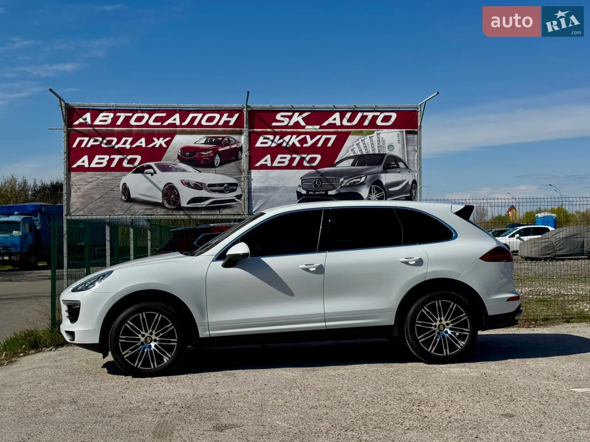 2016 Porsche Cayenne - мініатюра 4