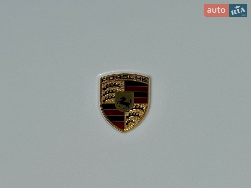 Внедорожник / Кроссовер Porsche Cayenne 2016 в Киеве