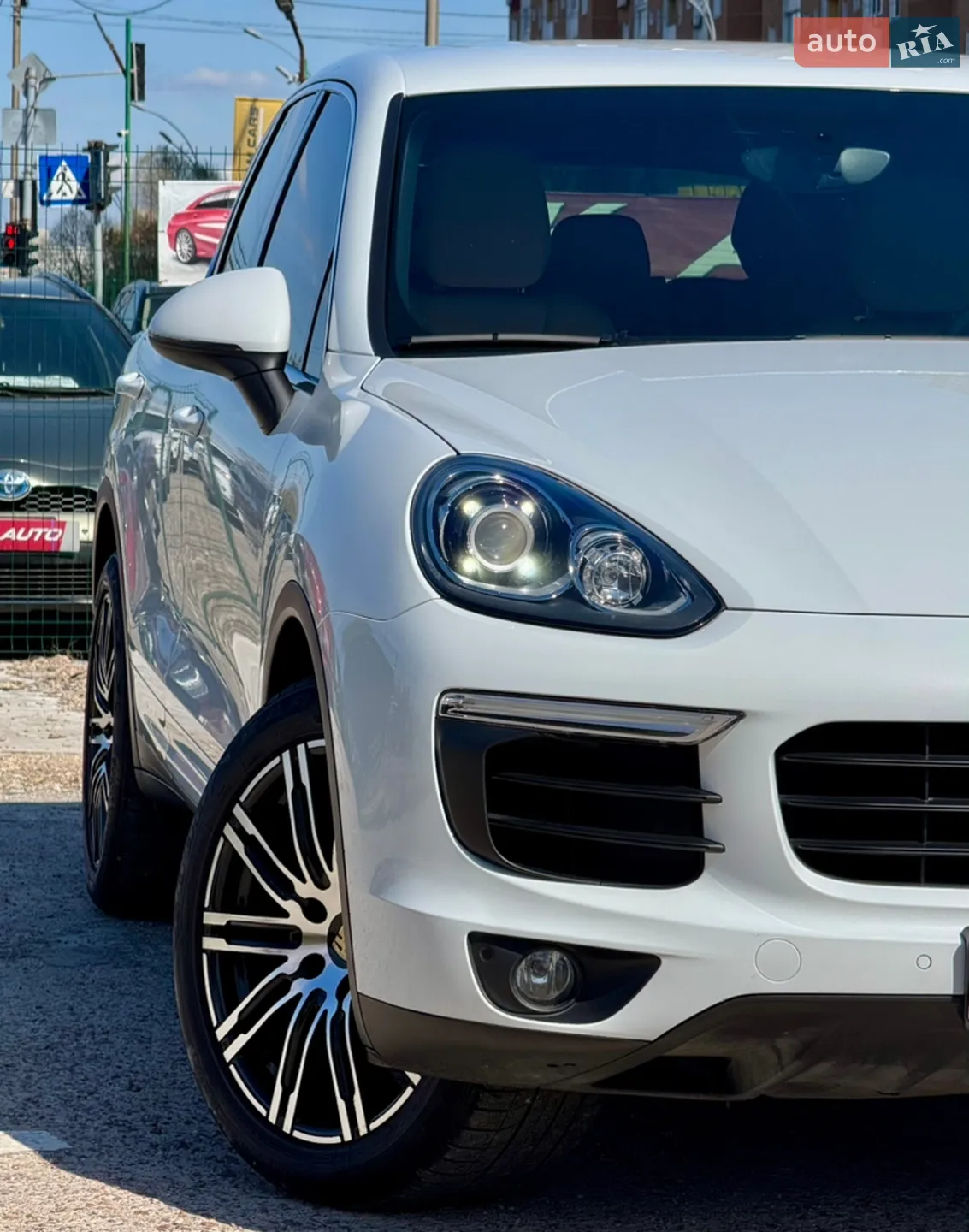 2016 Porsche Cayenne - мініатюра 101