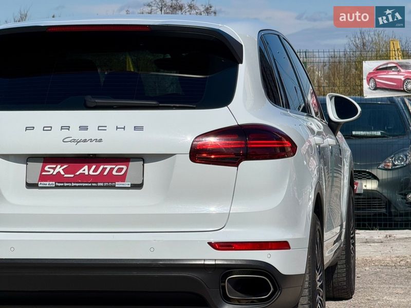 Внедорожник / Кроссовер Porsche Cayenne 2016 в Киеве