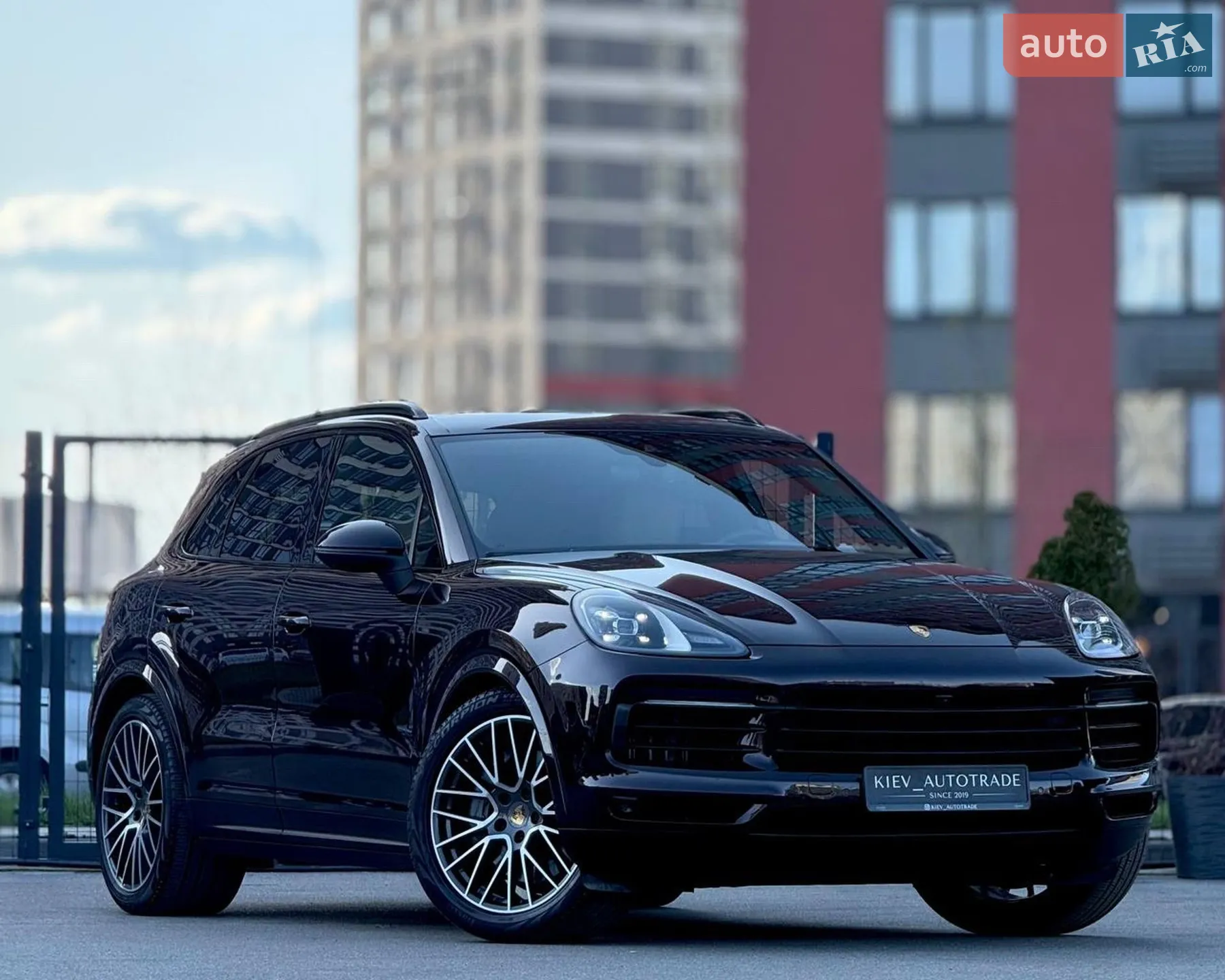 2019 Porsche Cayenne - фото 1