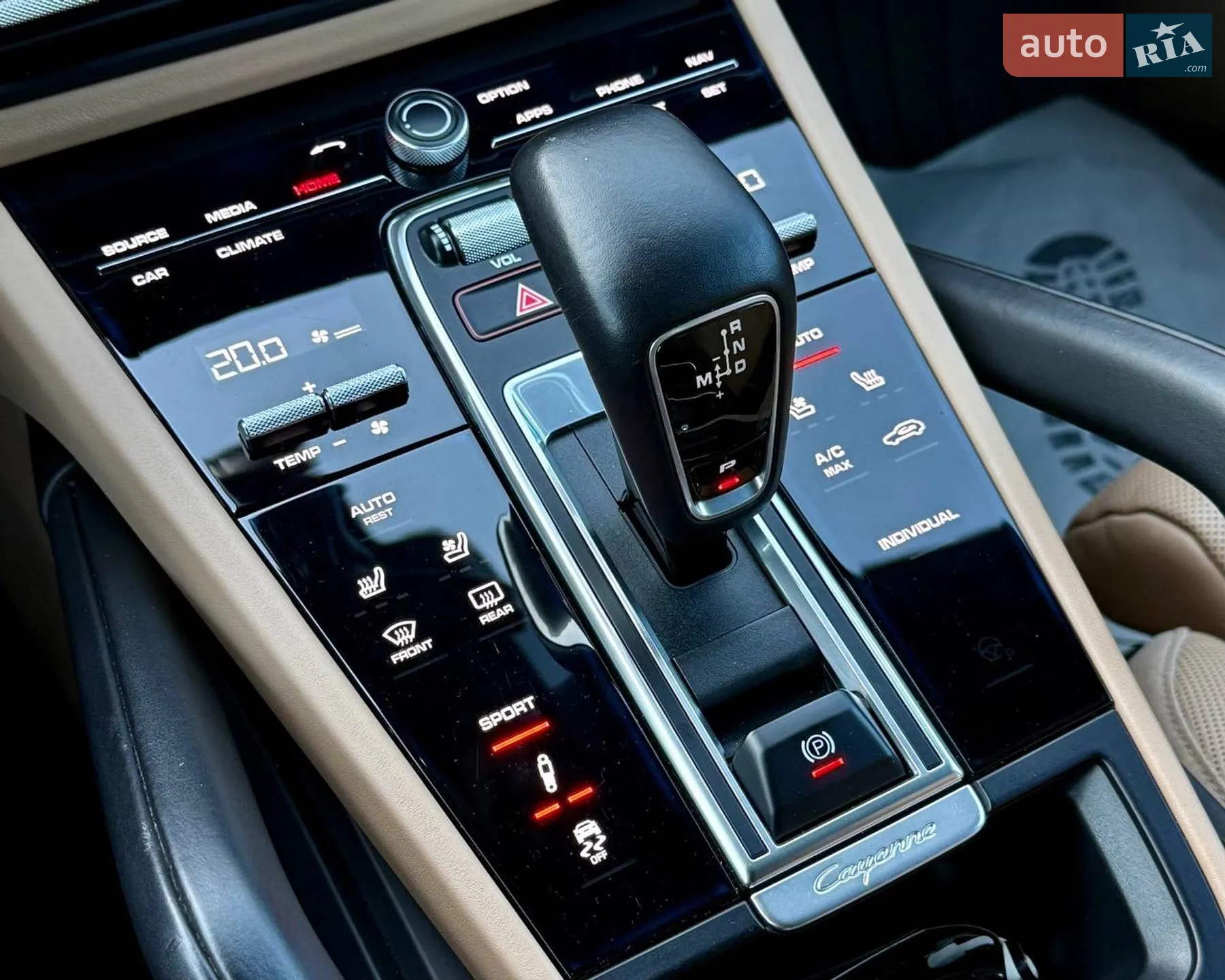 2019 Porsche Cayenne - мініатюра 32
