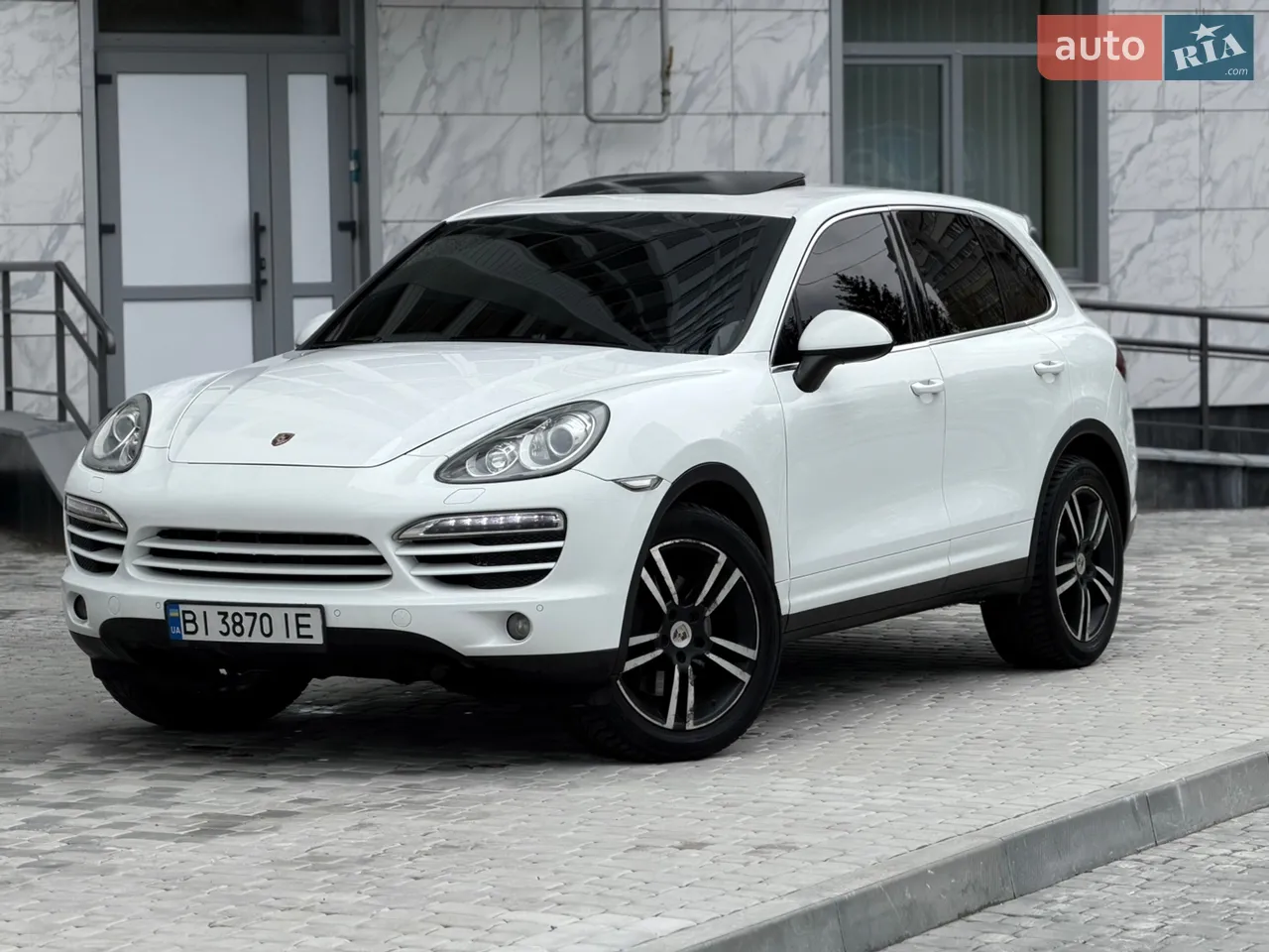 2013 Porsche Cayenne - мініатюра 28