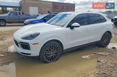 Внедорожник / Кроссовер Porsche Cayenne 2020 в Ужгороде