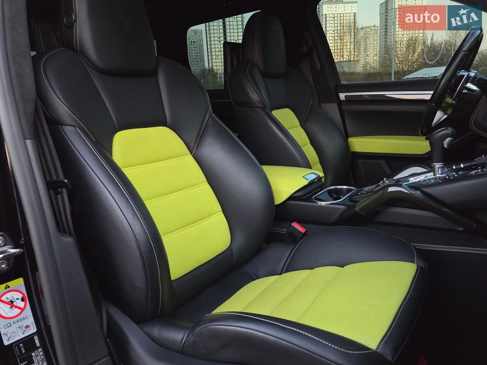 2015 Porsche Cayenne - мініатюра 38