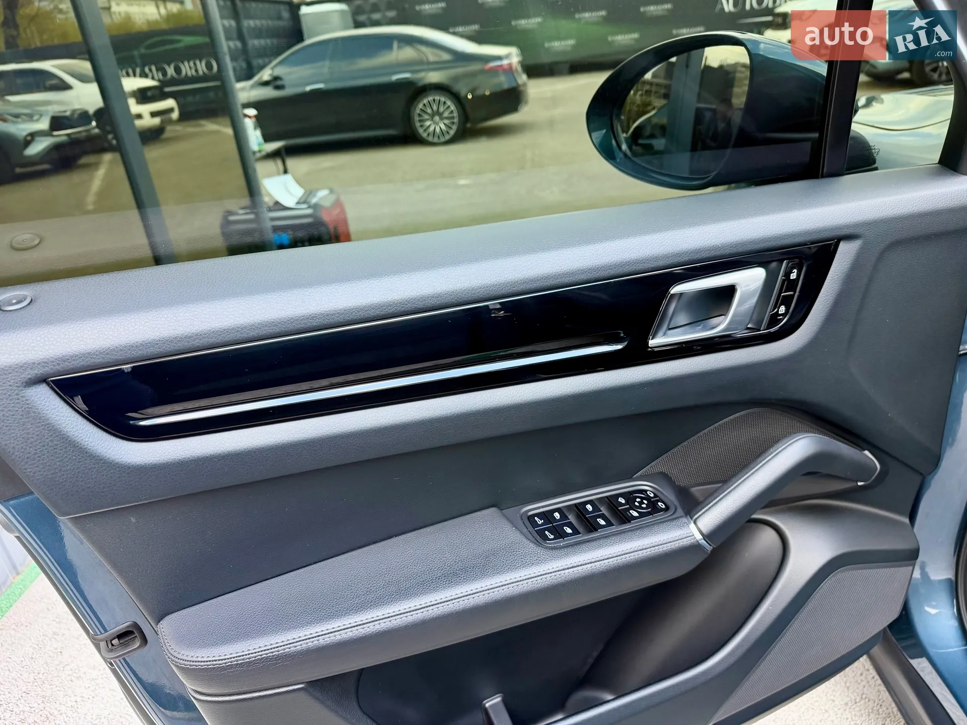 2019 Porsche Cayenne - мініатюра 31