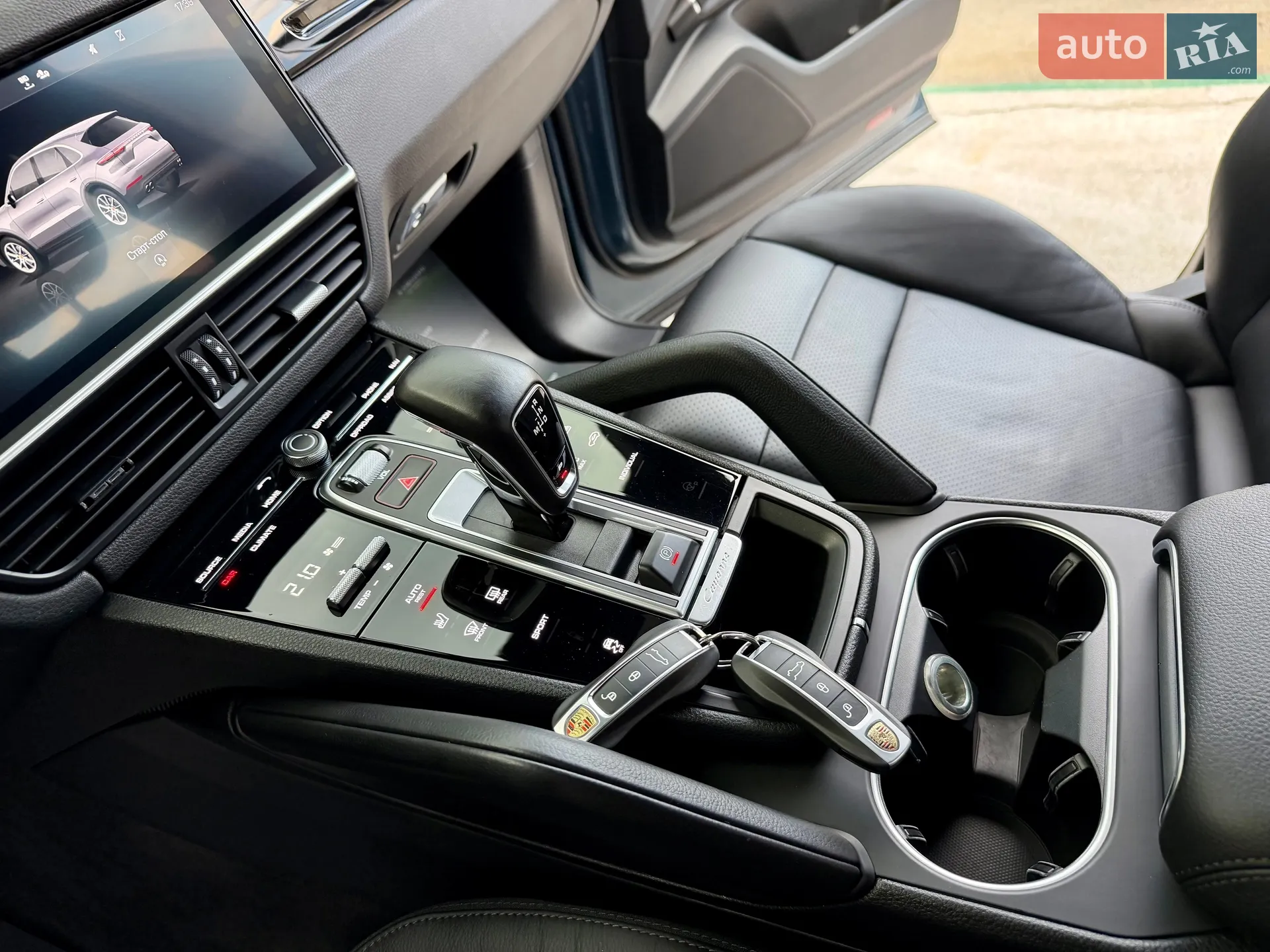 2019 Porsche Cayenne - мініатюра 38