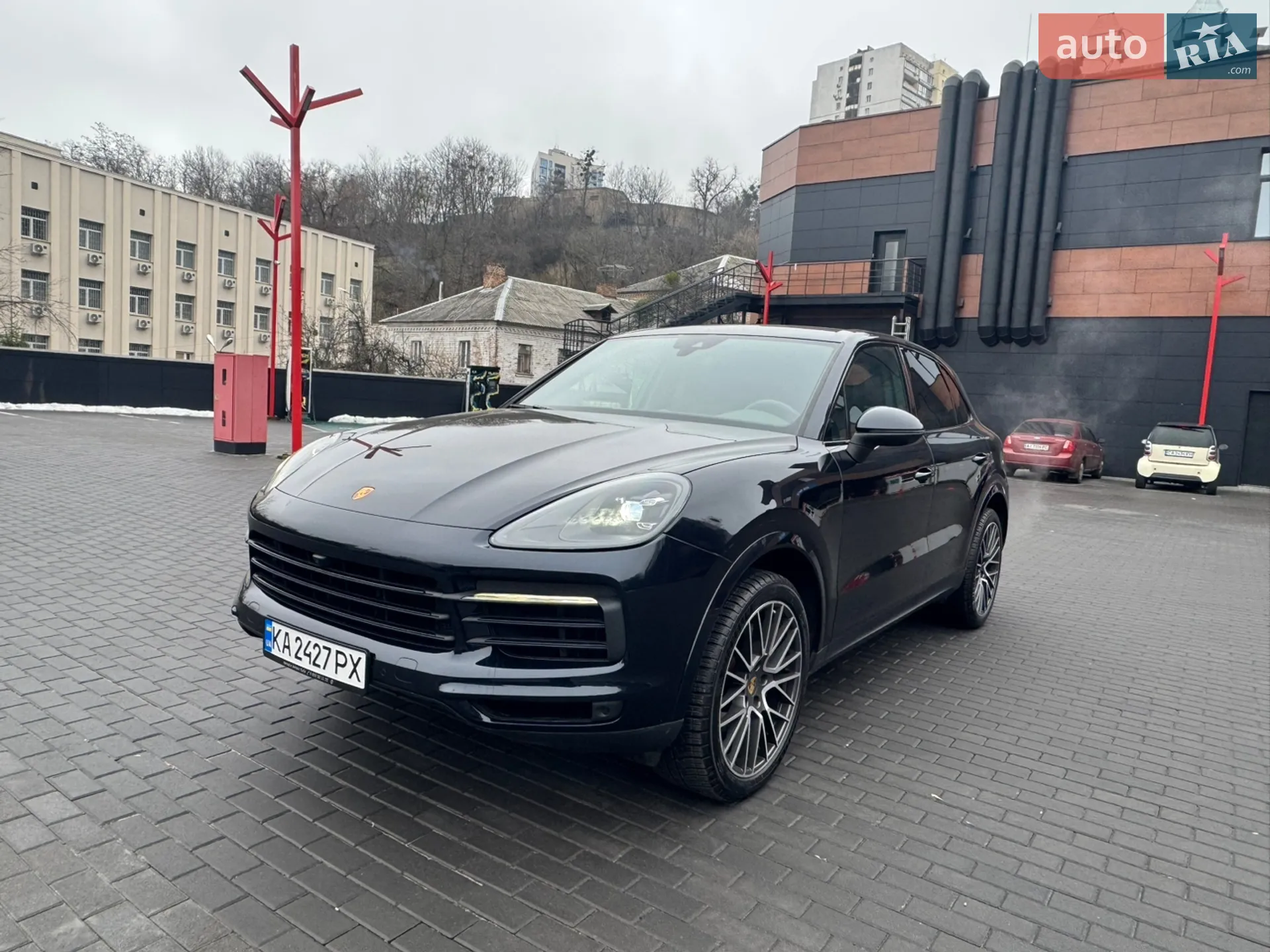 2019 Porsche Cayenne - мініатюра 2