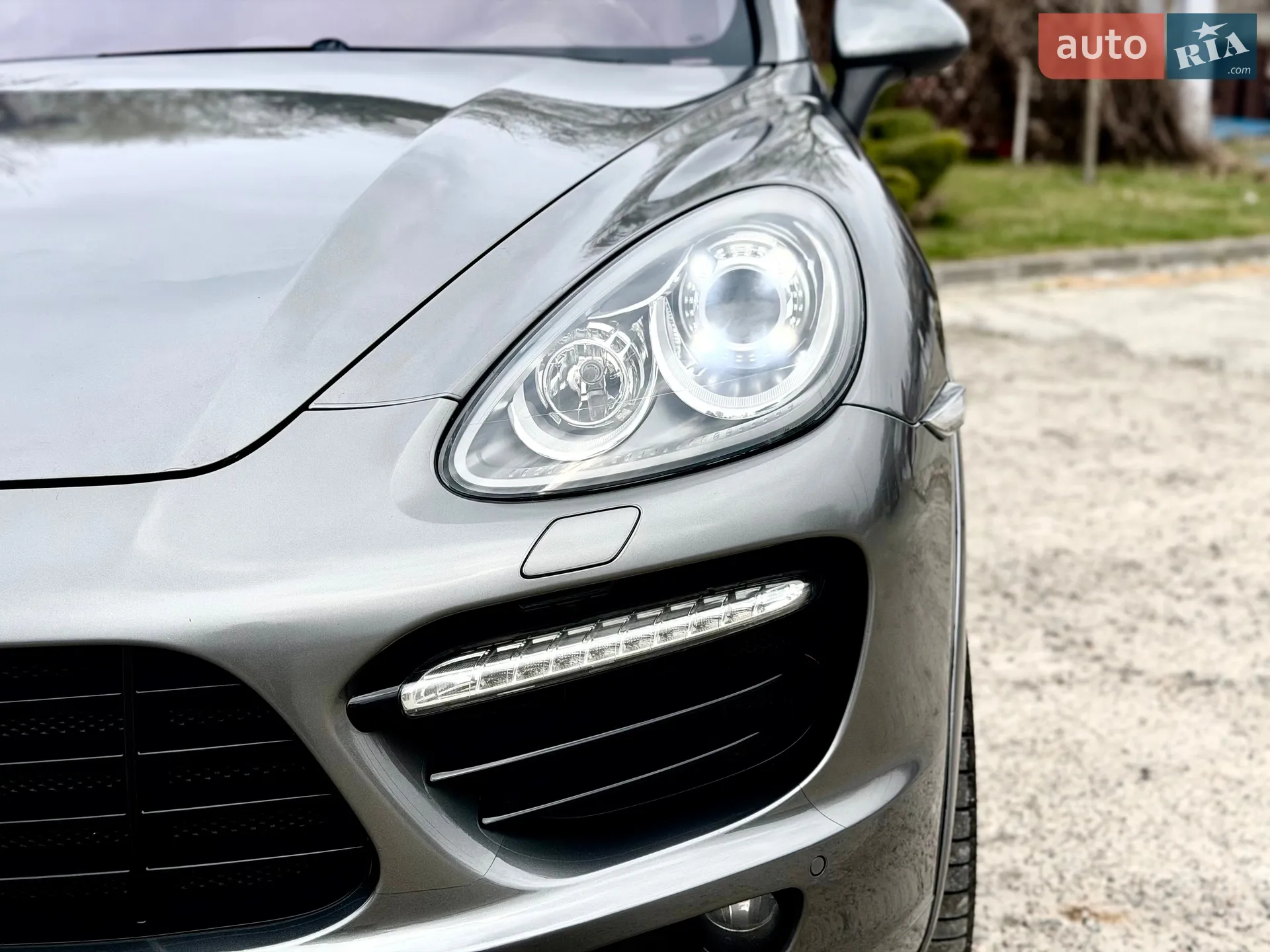 2011 Porsche Cayenne - мініатюра 17