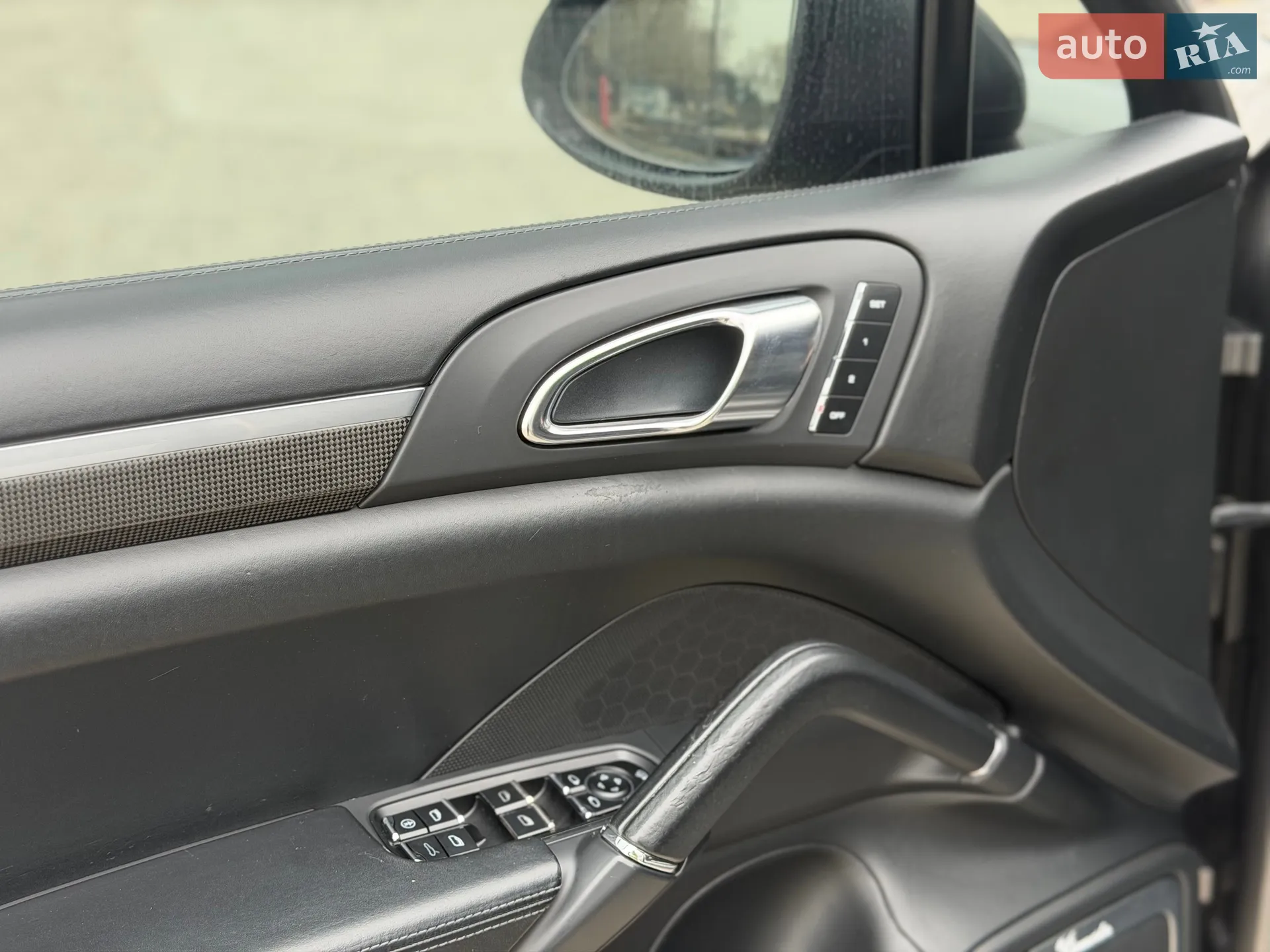 2011 Porsche Cayenne - мініатюра 20