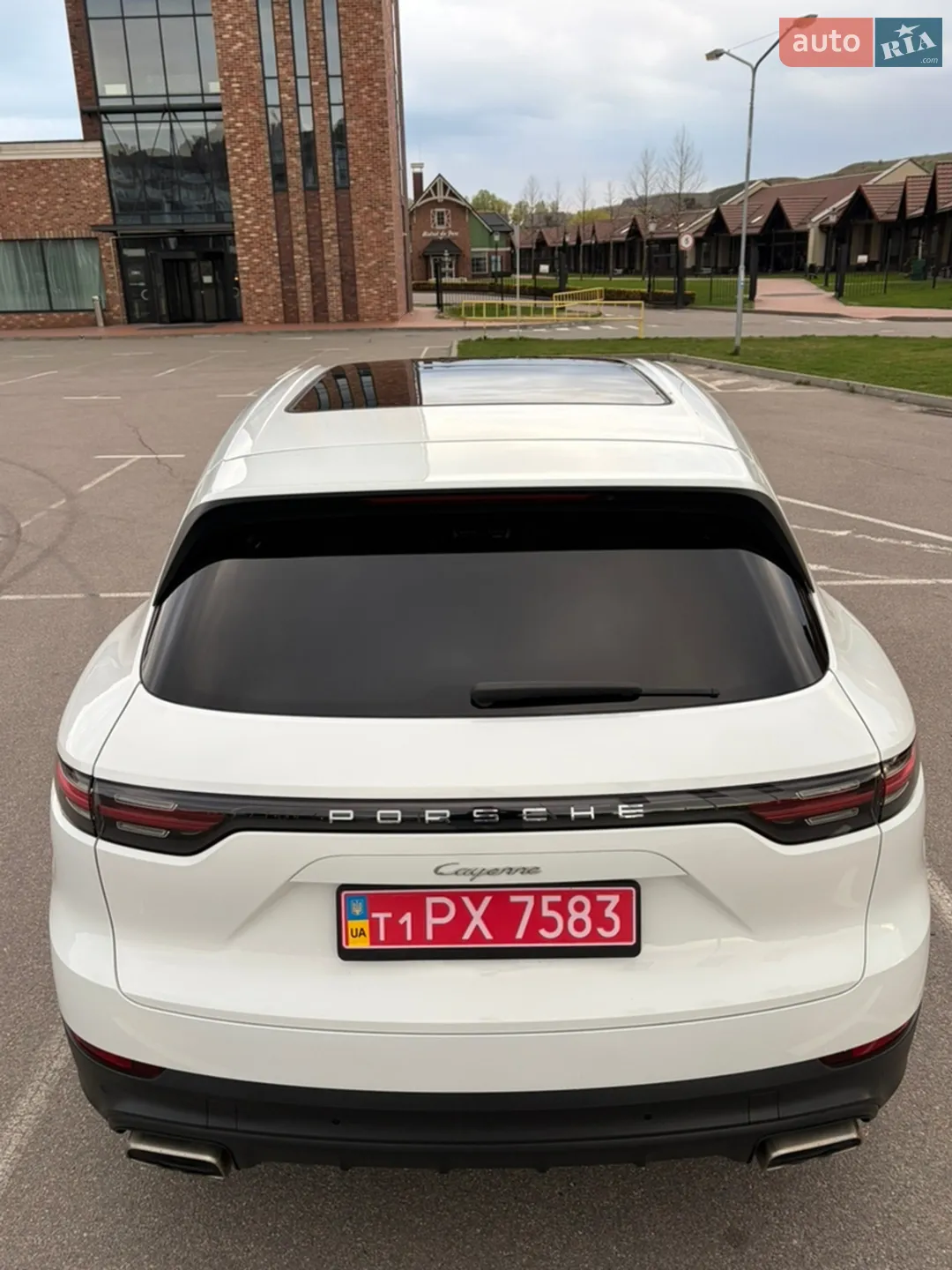 2018 Porsche Cayenne - мініатюра 8
