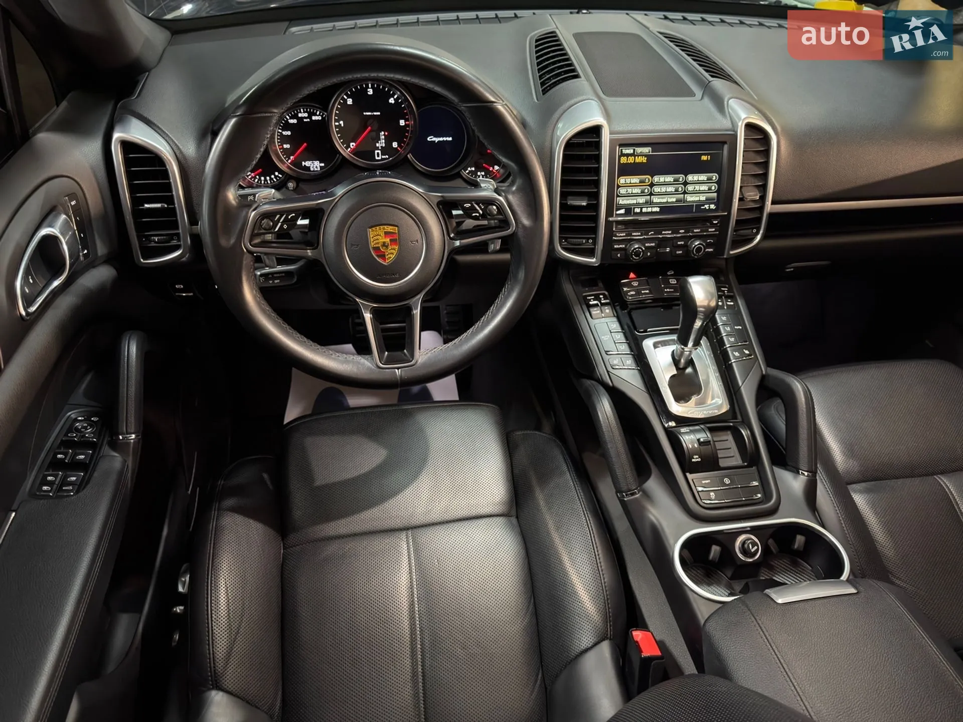 2016 Porsche Cayenne - мініатюра 41