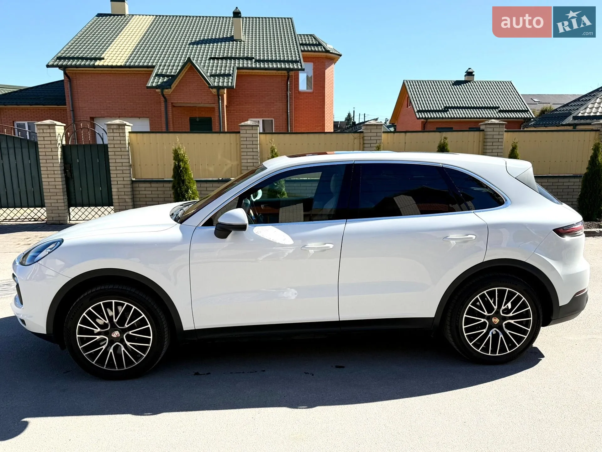 2020 Porsche Cayenne - мініатюра 4
