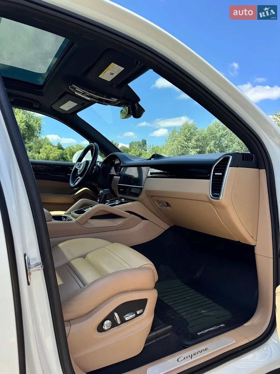 2020 Porsche Cayenne - мініатюра 15