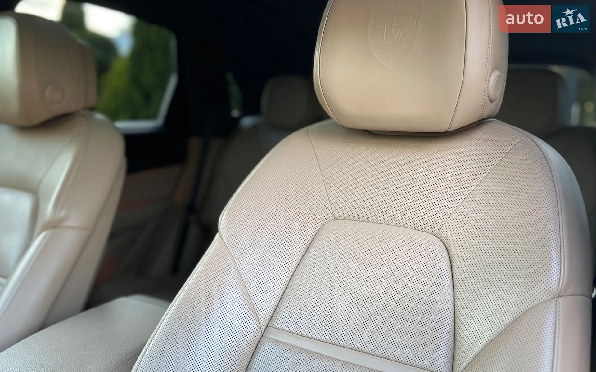 2022 Porsche Cayenne - мініатюра 12
