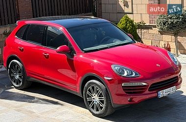 Позашляховик / Кросовер Porsche Cayenne 2013 в Чернівцях