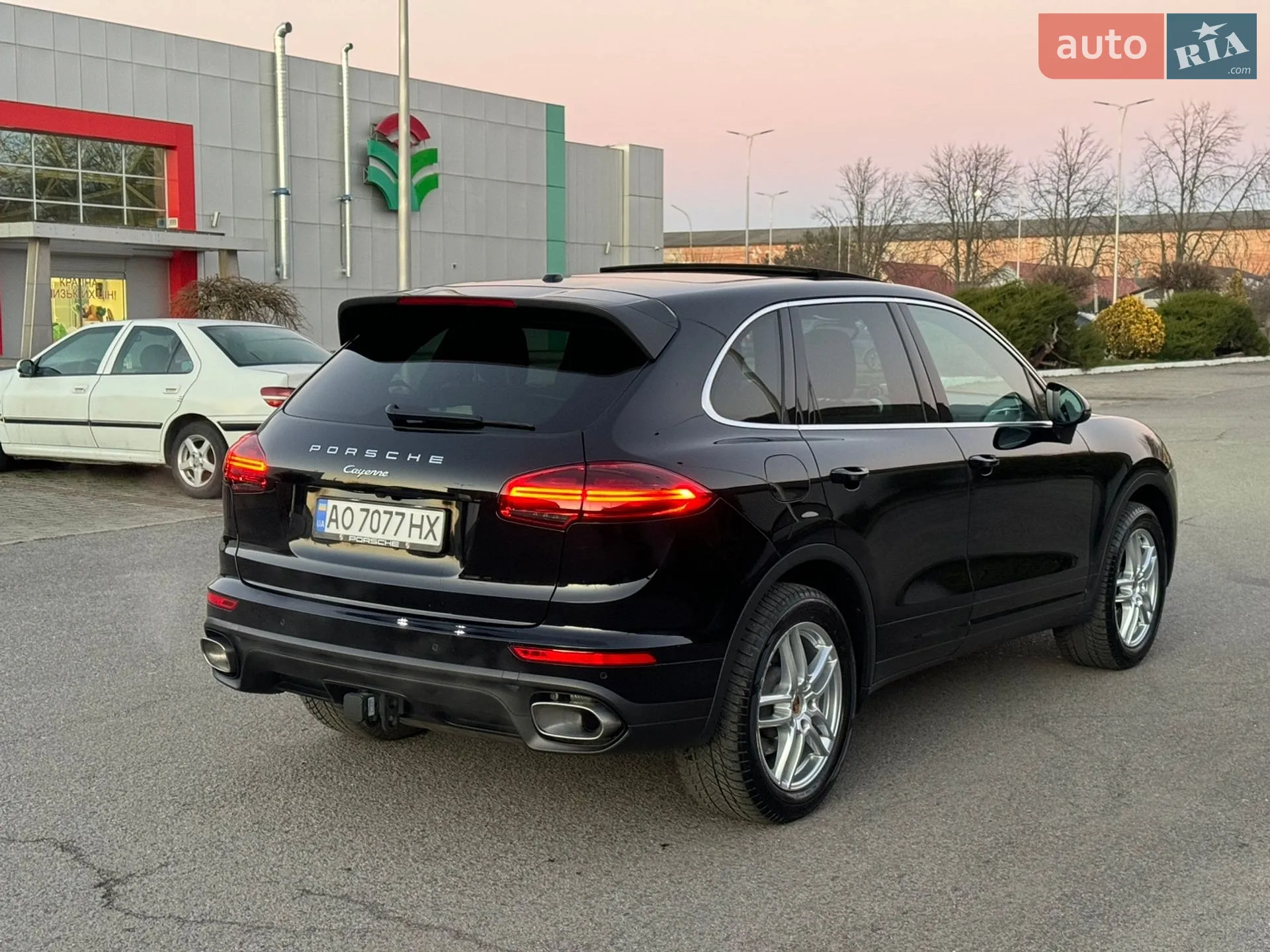 2015 Porsche Cayenne - мініатюра 14