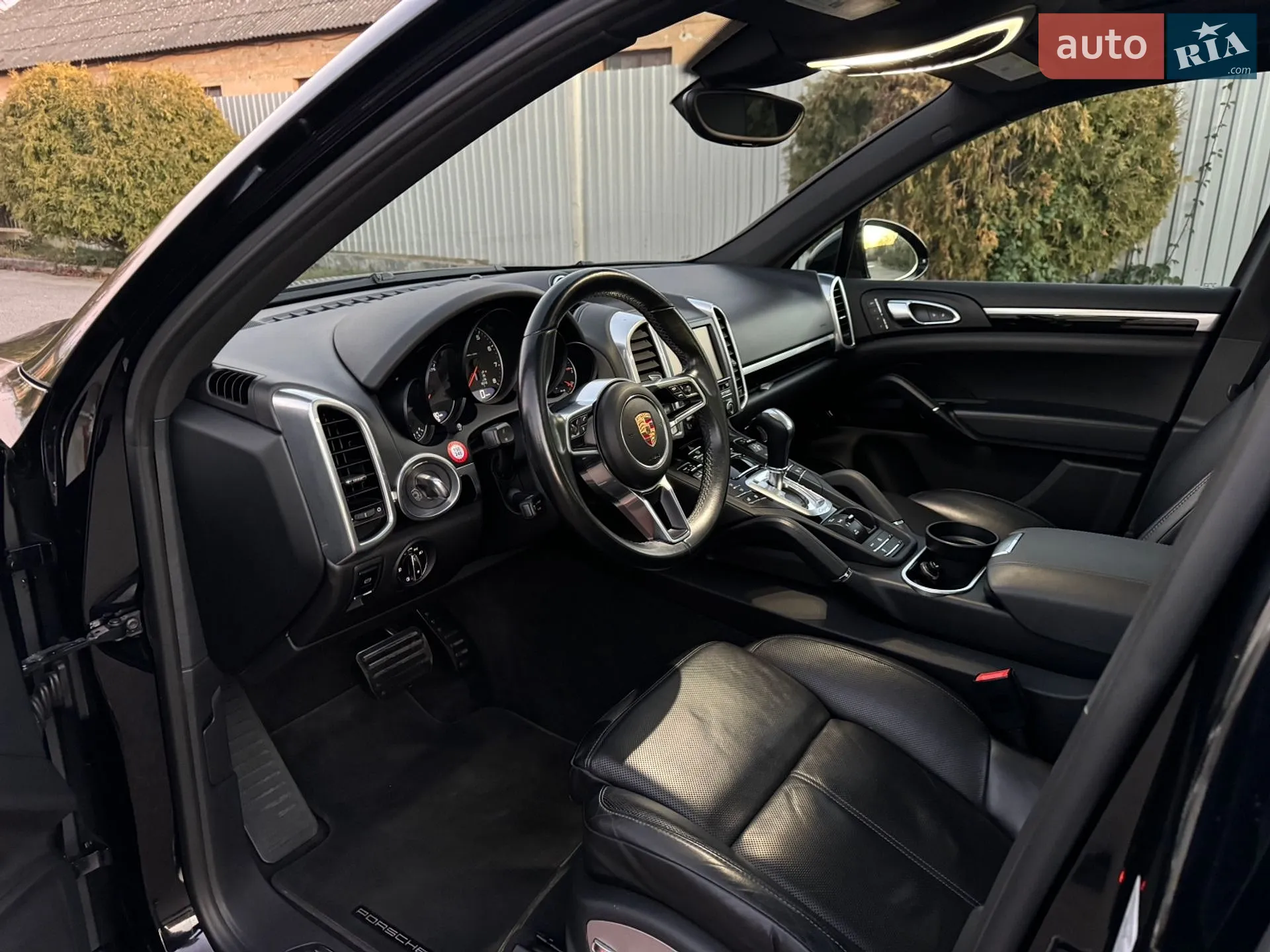 2015 Porsche Cayenne - мініатюра 21