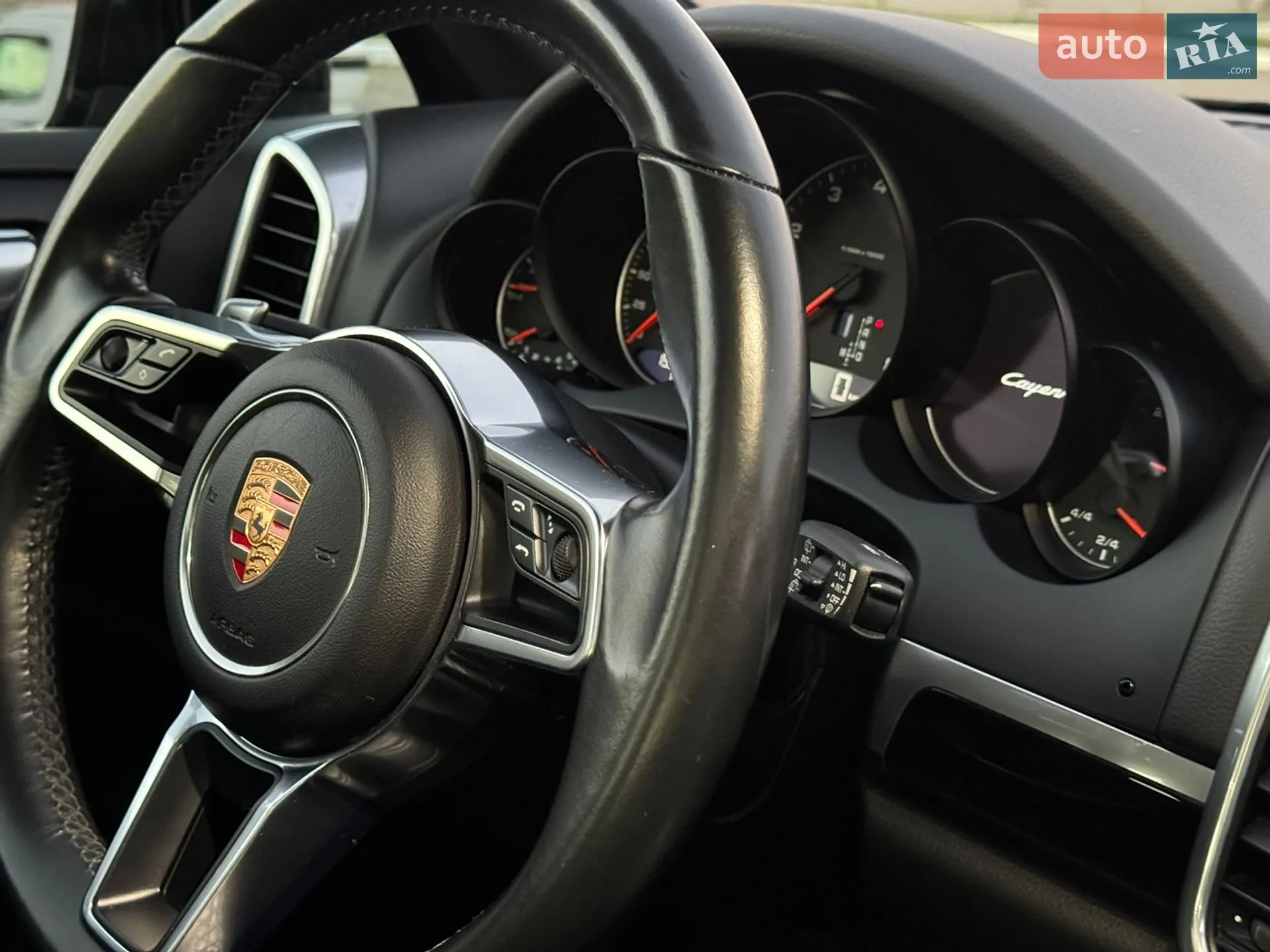 2015 Porsche Cayenne - мініатюра 34