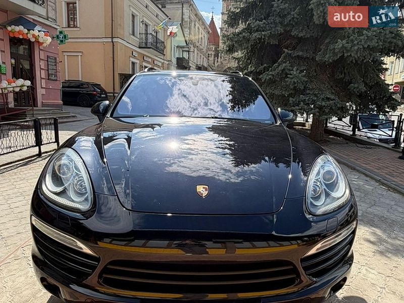 2013 Porsche Cayenne, VIN WP1ZZZ92ZELA30720:plate — фото 1 (autoria)