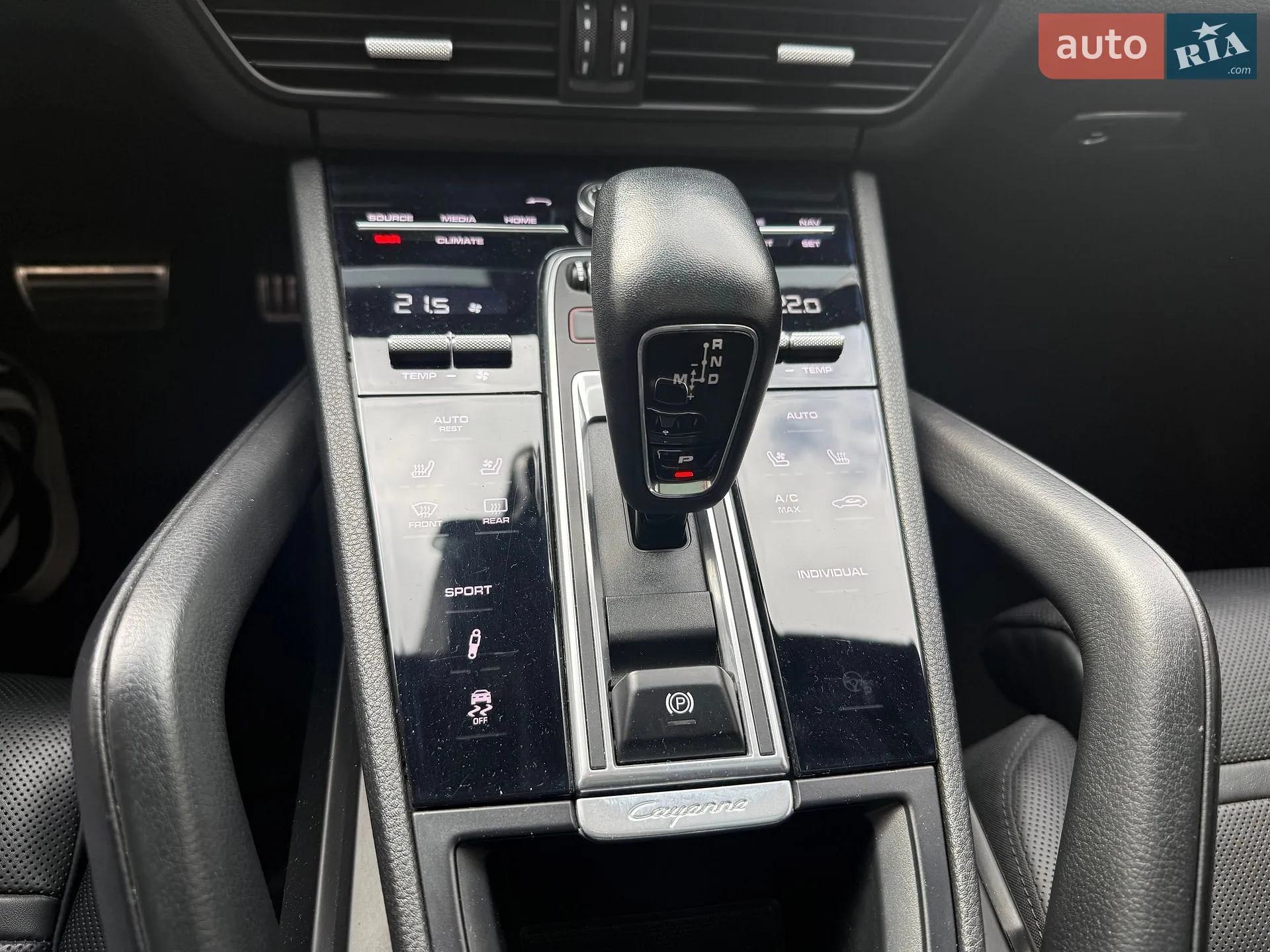 2019 Porsche Cayenne - мініатюра 18