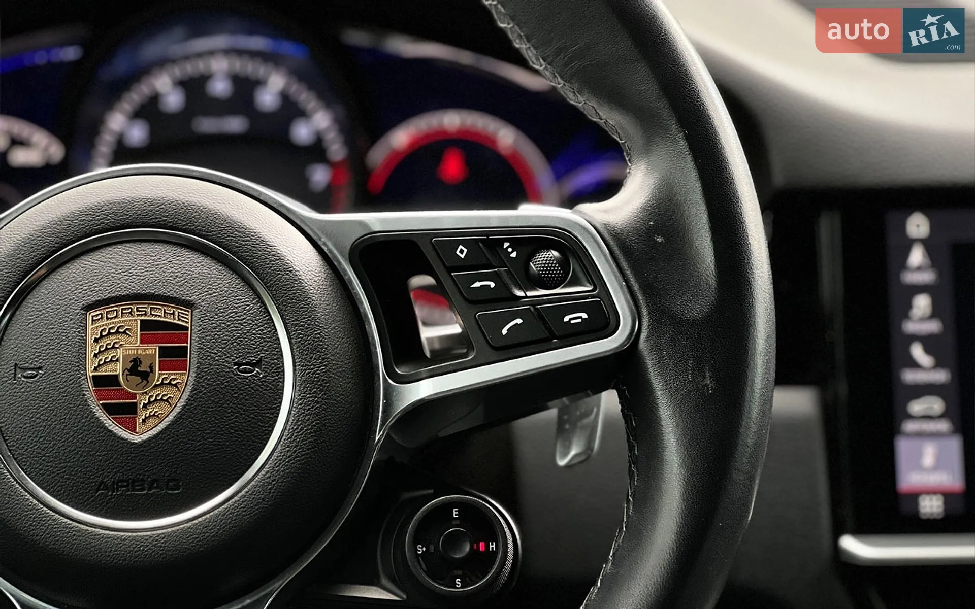 2020 Porsche Cayenne - мініатюра 18