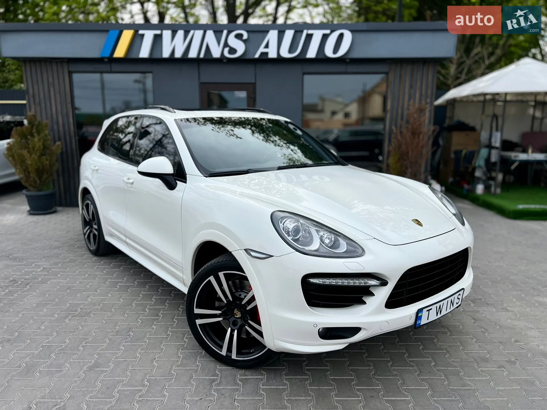 2011 Porsche Cayenne - мініатюра 15