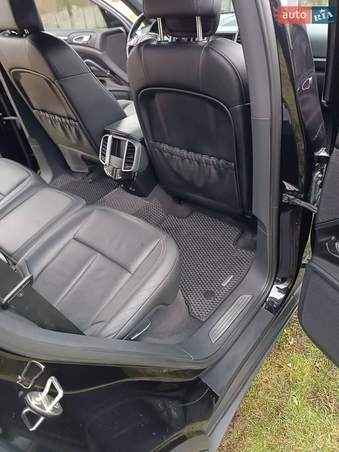 2010 Porsche Cayenne - мініатюра 10