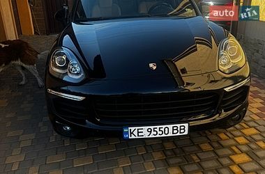 Внедорожник / Кроссовер Porsche Cayenne 2015 в Днепре