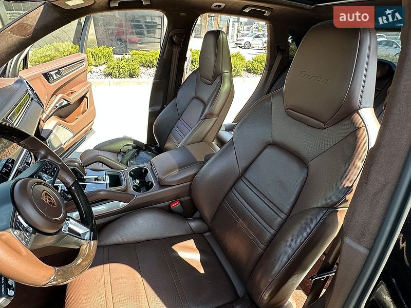 Внедорожник / Кроссовер Porsche Cayenne 2018 в Харькове