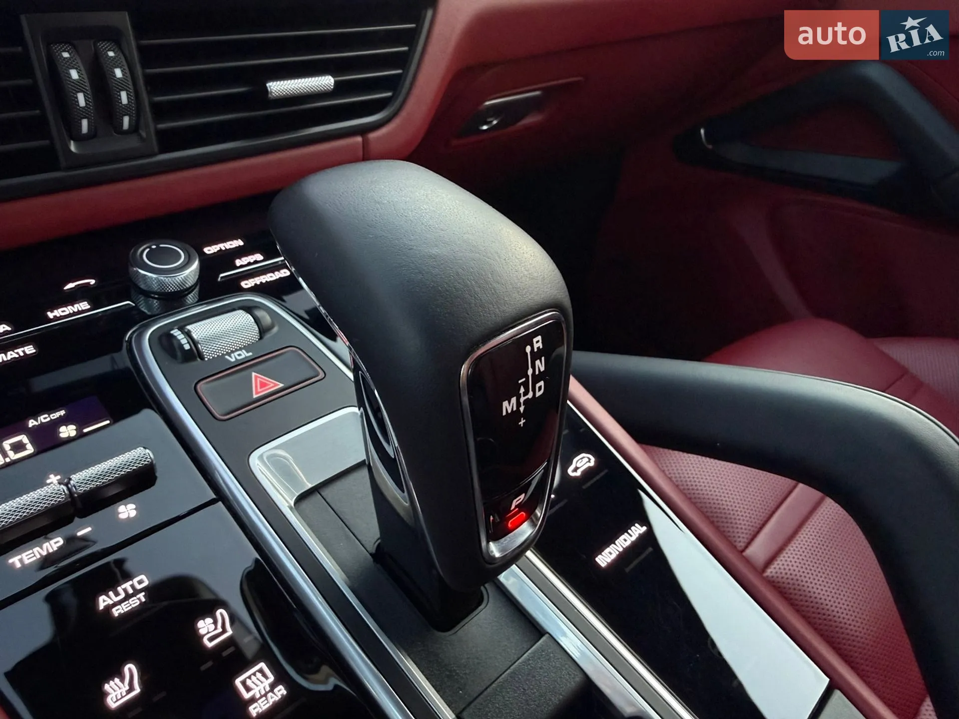 2022 Porsche Cayenne - мініатюра 20