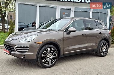 Позашляховик / Кросовер Porsche Cayenne 2014 в Львові