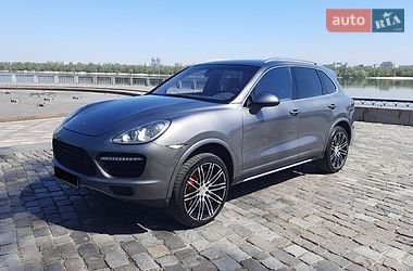 Внедорожник / Кроссовер Porsche Cayenne 2011 в Киеве