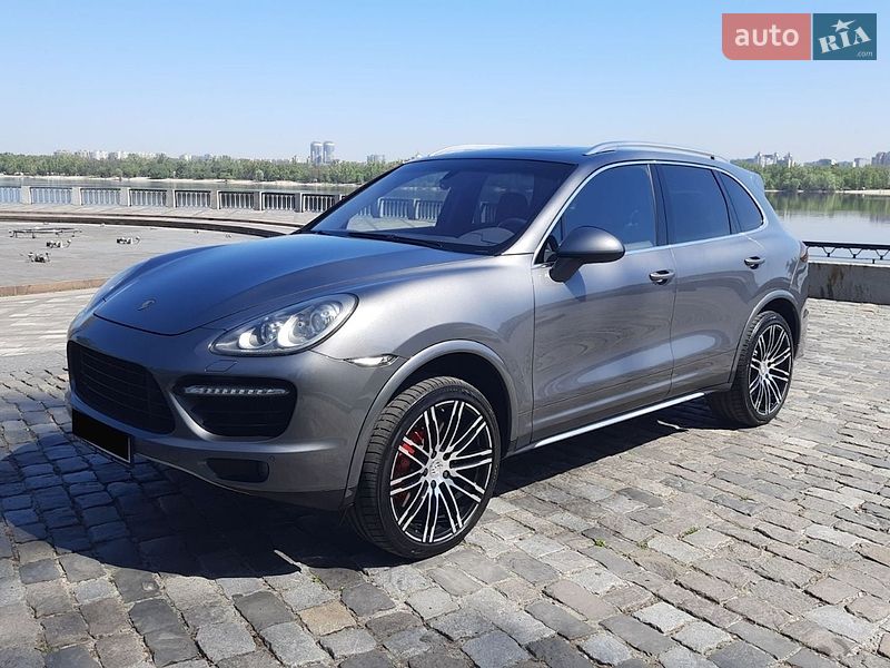Porsche Cayenne 2011