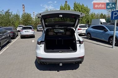 Внедорожник / Кроссовер Porsche Cayenne 2022 в Львове