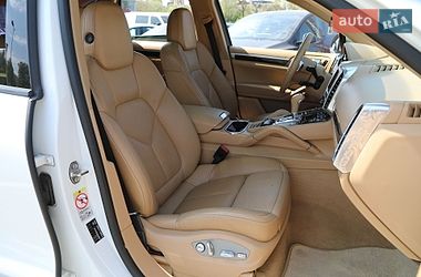 Внедорожник / Кроссовер Porsche Cayenne 2013 в Харькове