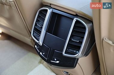 Внедорожник / Кроссовер Porsche Cayenne 2013 в Харькове