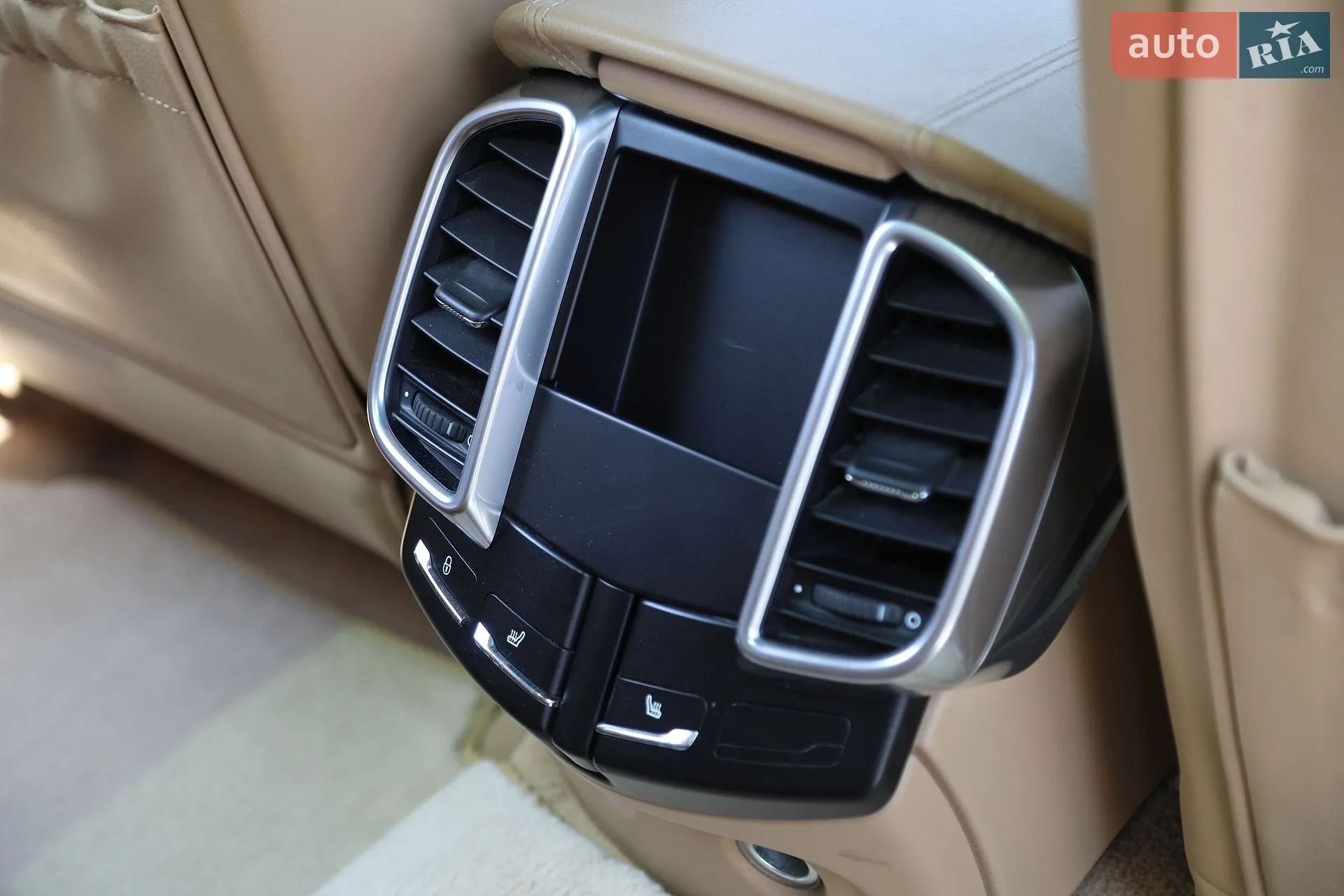 2013 Porsche Cayenne - мініатюра 26