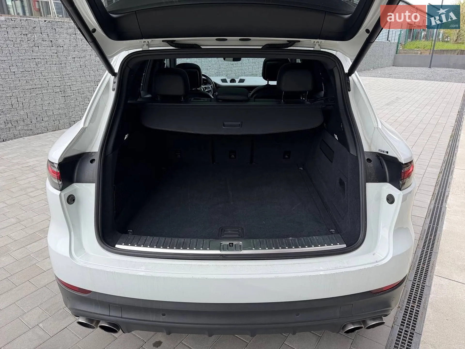 2019 Porsche Cayenne - мініатюра 15