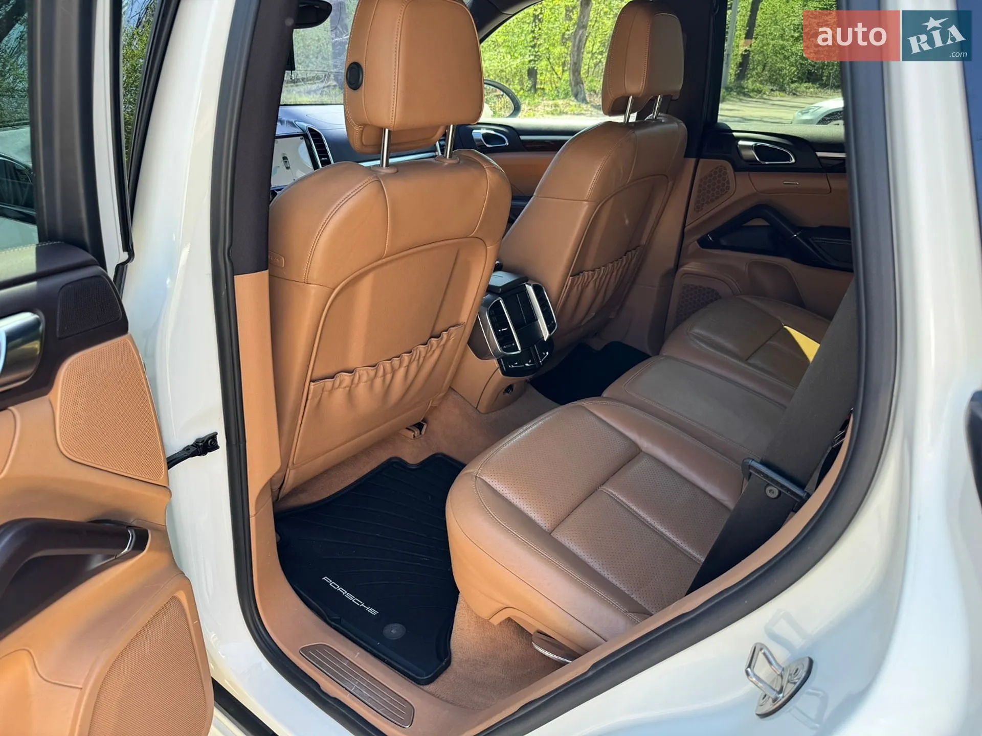 2010 Porsche Cayenne - мініатюра 10