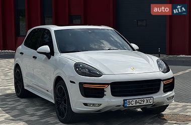 Внедорожник / Кроссовер Porsche Cayenne 2016 в Львове